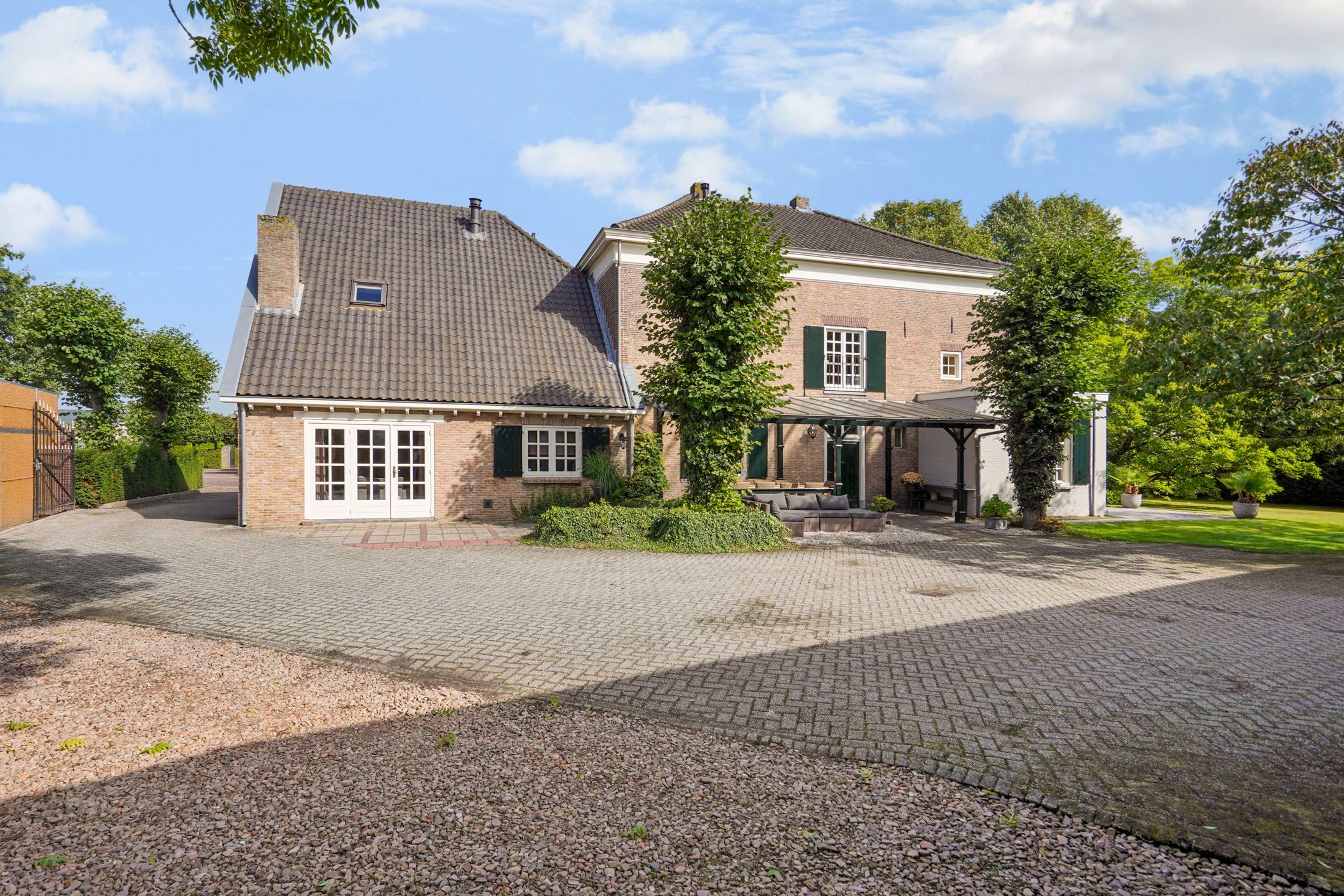 Photo 6 of Burgemeester van Erpstraat 60