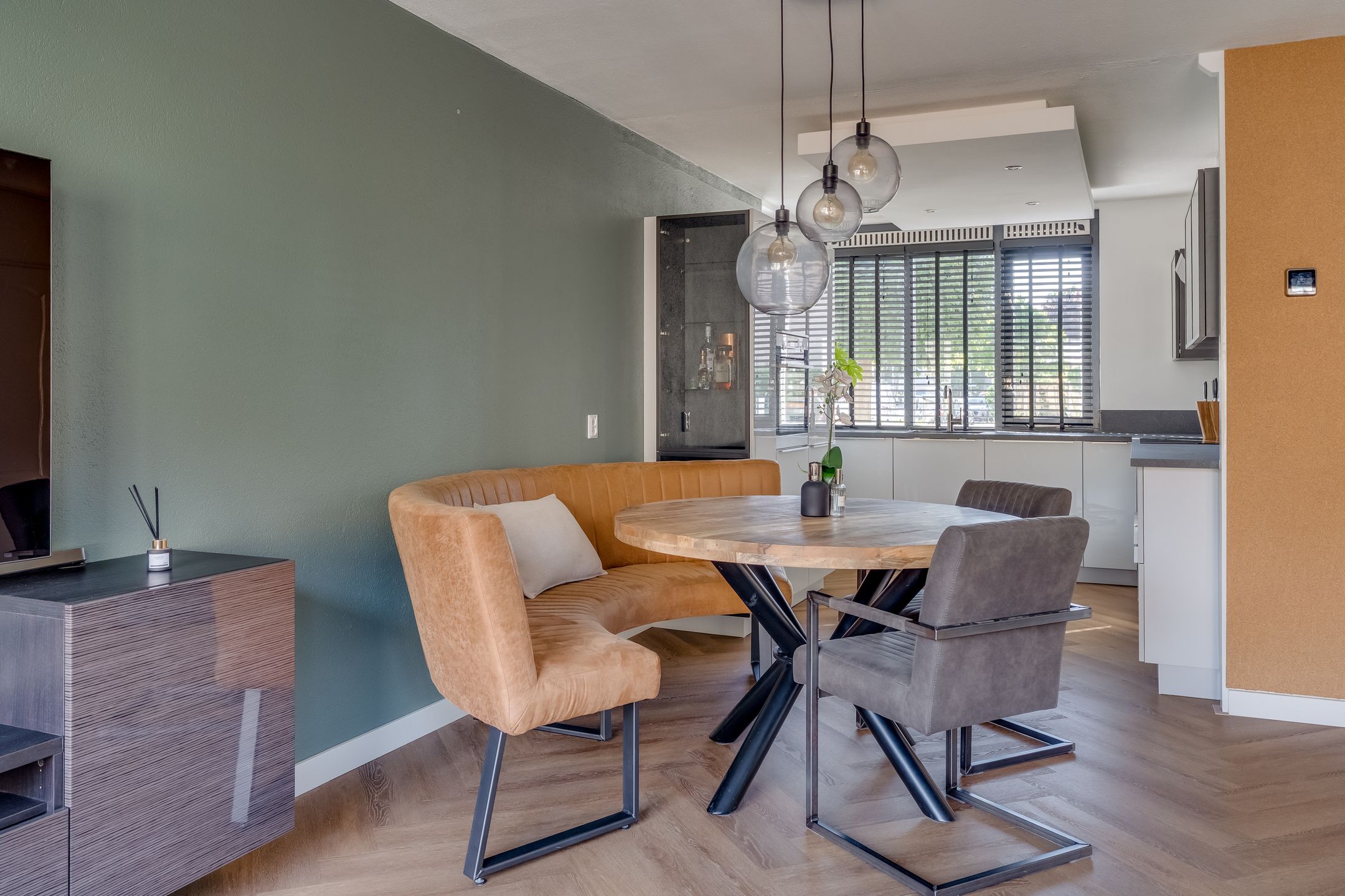 Foto 12 van Clauslaan 43