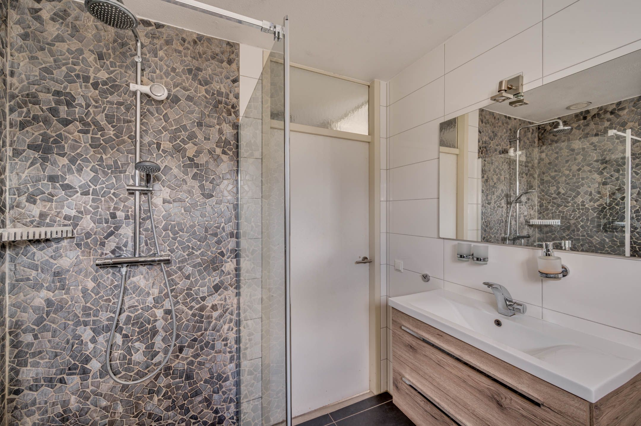 Foto 18 van Wethouder Receveurlaan 10