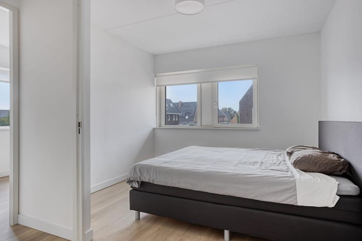 Photo 20 of Rolpaal 18