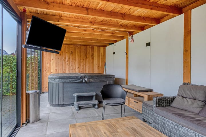 Photo 29 of Rolpaal 18