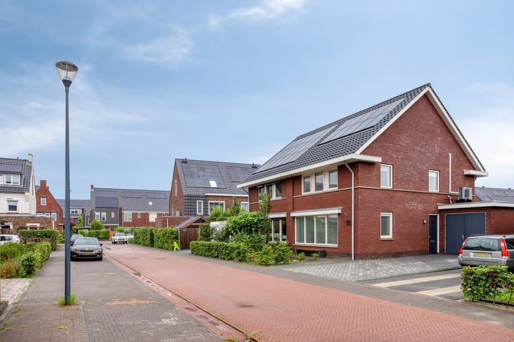 Photo 34 of Rolpaal 18