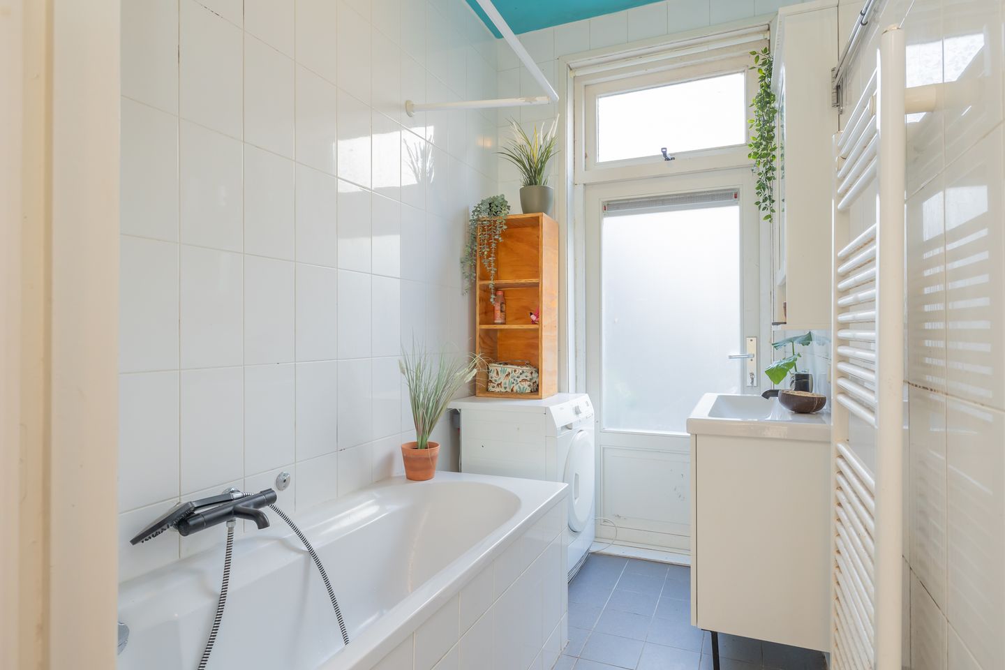 Photo 4 of Van Hogendorpstraat 82-H