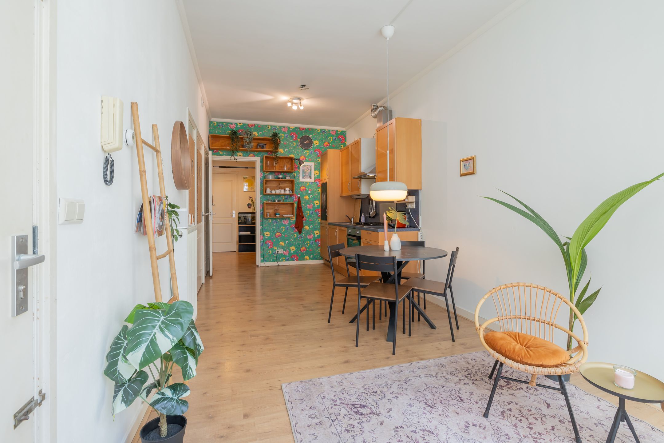 Photo 6 of Van Hogendorpstraat 82-H