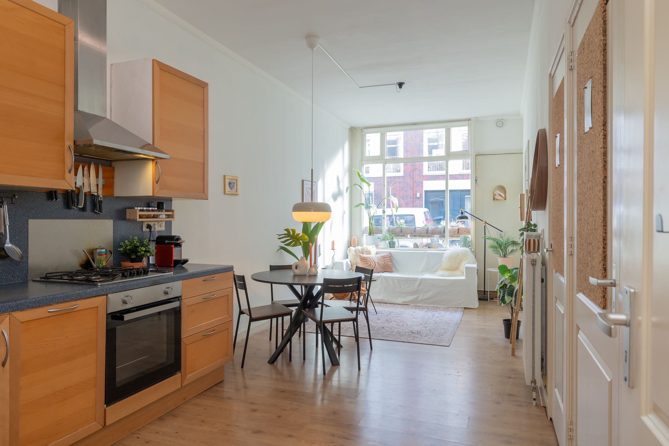 Photo 9 of Van Hogendorpstraat 82-H