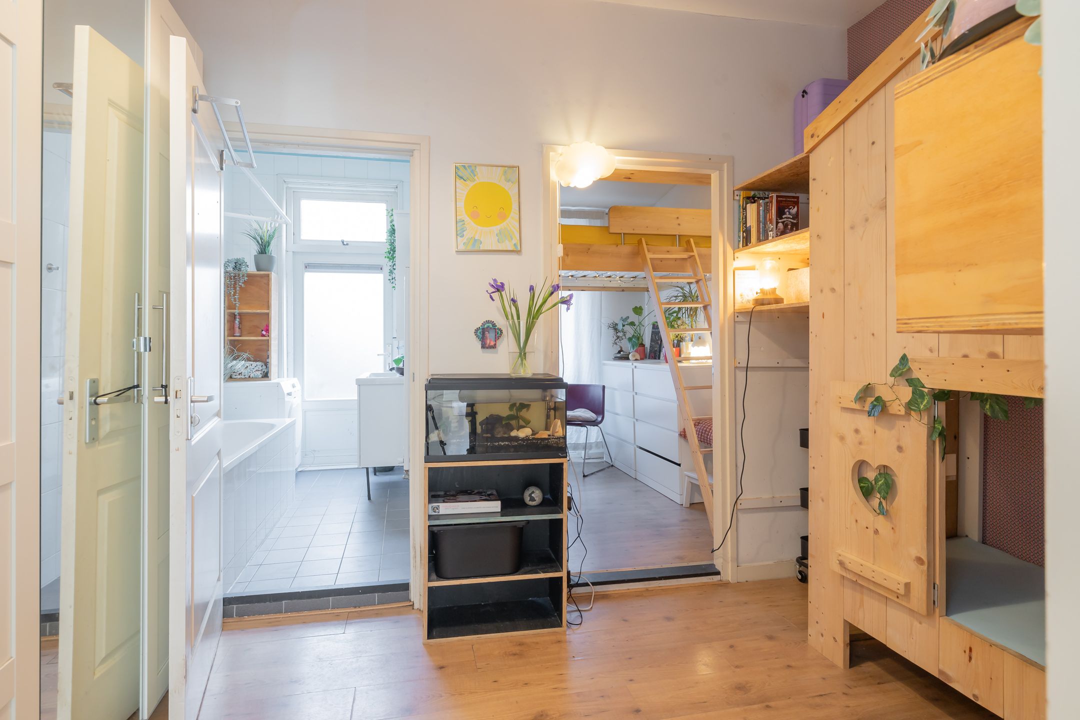 Photo 12 of Van Hogendorpstraat 82-H