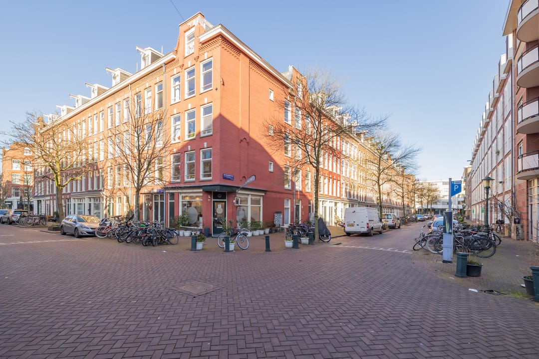 Photo 26 of Van Hogendorpstraat 82-H