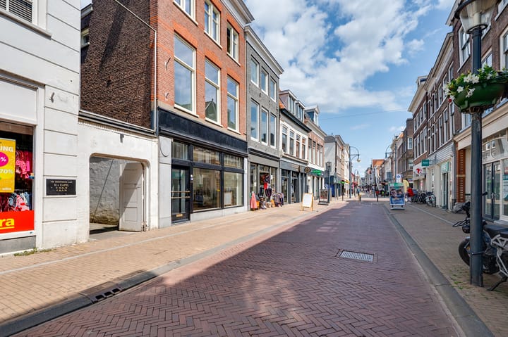 Foto 16 van Westwagenstraat 10