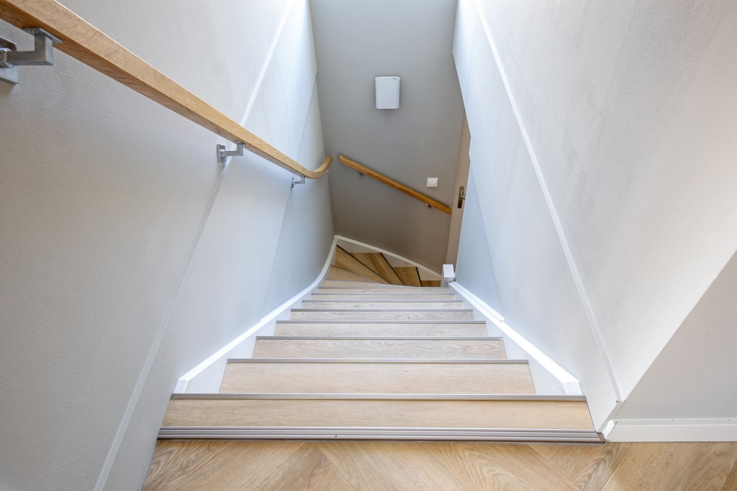 Foto 25 van Postweg 6-210