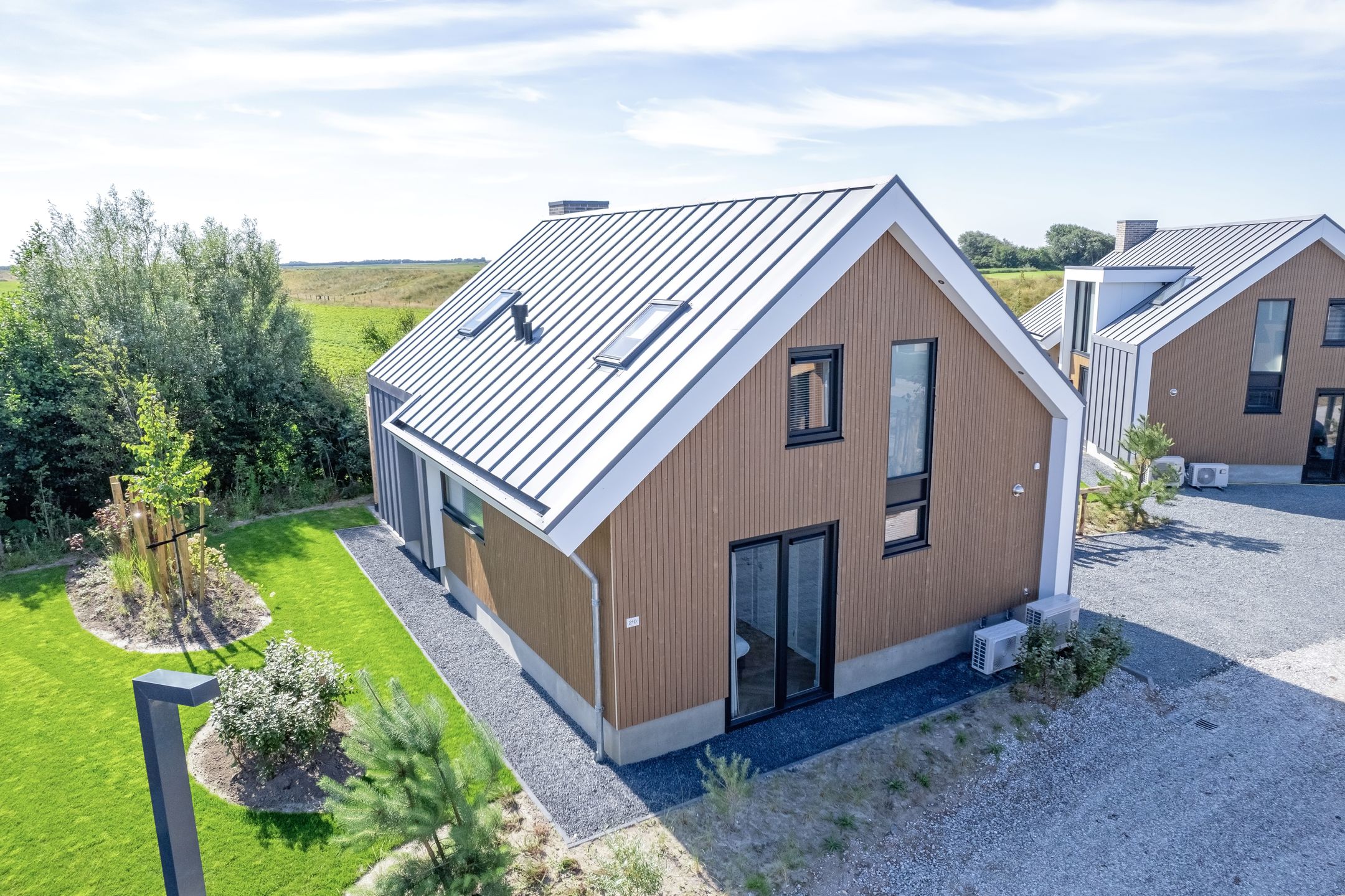 Foto 42 van Postweg 6-210