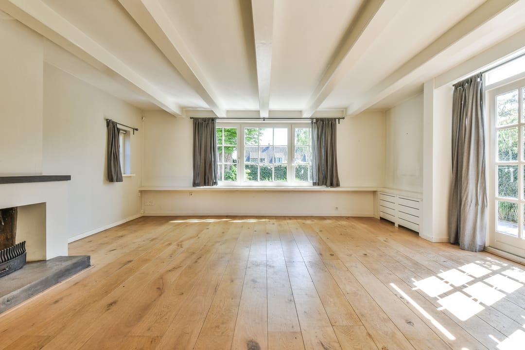 Photo 2 of Nieuwlarenweg 1