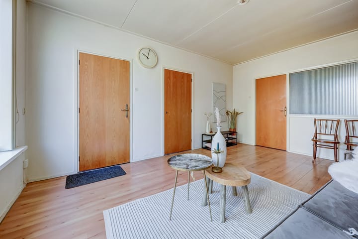 Foto 6 van Parallelweg LS 20