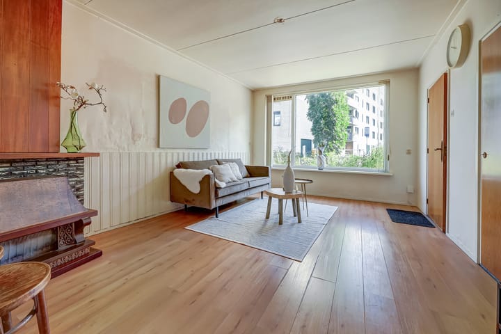 Foto 7 van Parallelweg LS 20