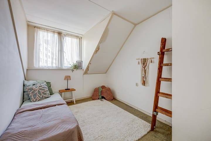 Foto 27 van Parallelweg LS 20