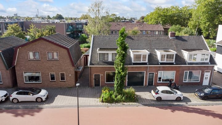 Foto 34 van Parallelweg LS 20