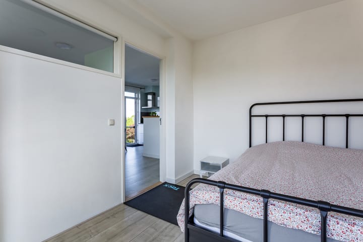 Photo 13 of Lambert Heijnricsstraat 10-D