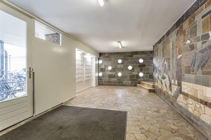 Photo 16 of Lambert Heijnricsstraat 10-D