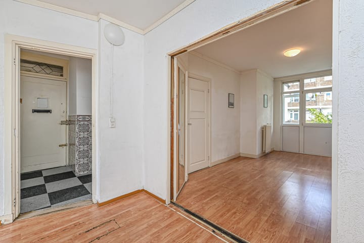 Photo 5 of Jan van Rodestraat 34