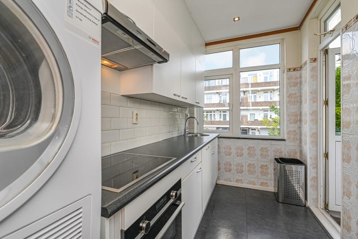 Photo 9 of Jan van Rodestraat 34