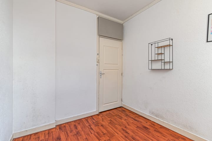 Photo 15 of Jan van Rodestraat 34