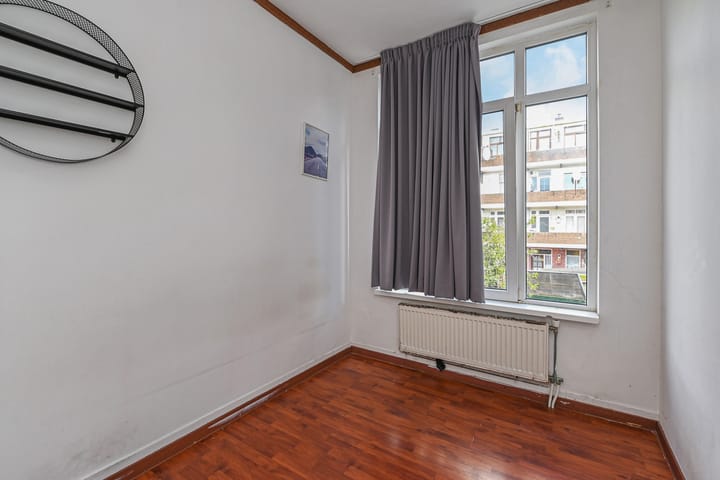 Photo 19 of Jan van Rodestraat 34