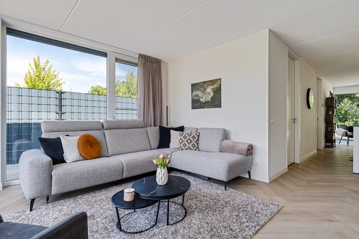 Foto 13 van Jan van de Cappelle 28