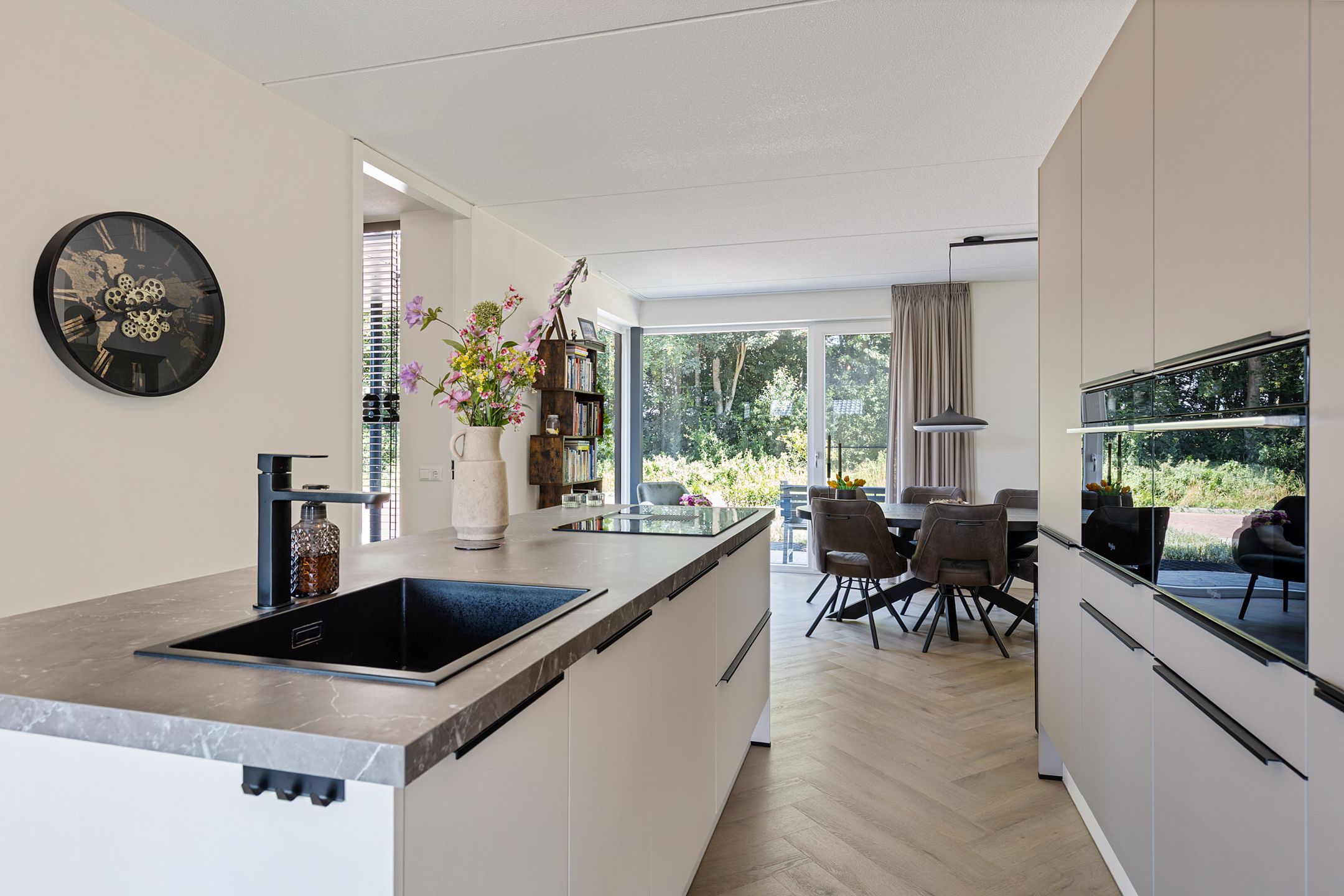 Foto 18 van Jan van de Cappelle 28