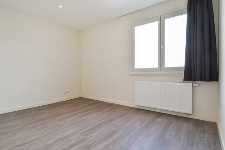 Photo 12 of Achterom 69