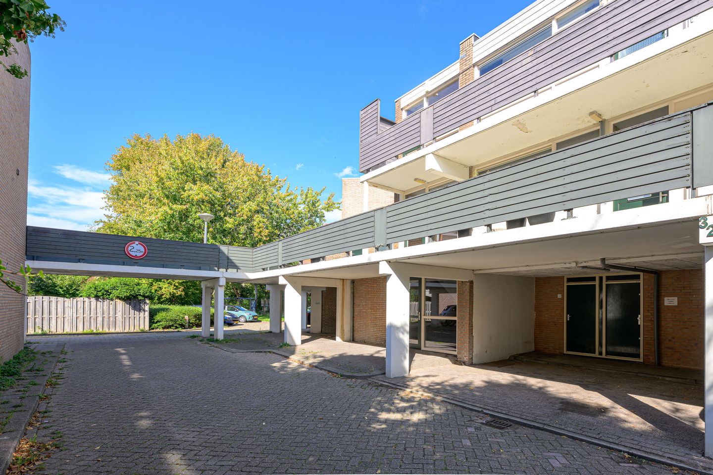 Foto 25 van Winkelwaard 338