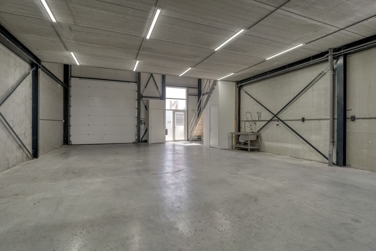 Bekijk foto 2 van Madame Curiestraat 1-a
