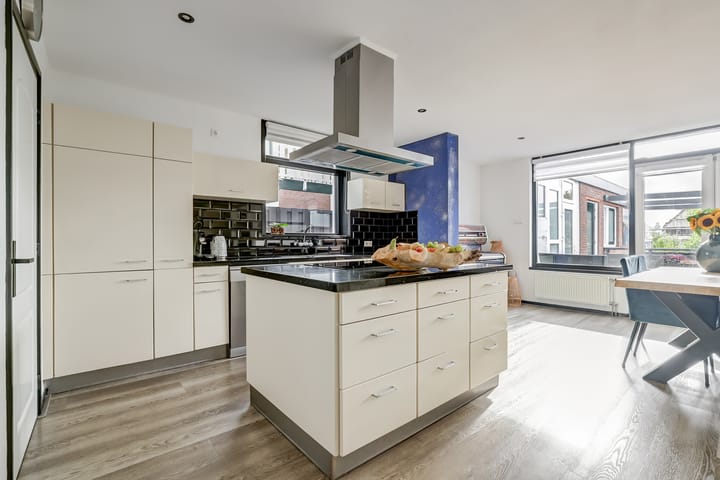 Foto 12 van Haagweg 105