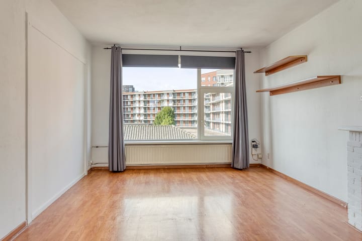 Foto 6 van J.H.W. Robersstraat 107