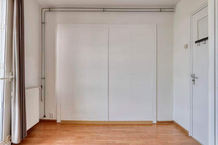 Foto 15 van J.H.W. Robersstraat 107