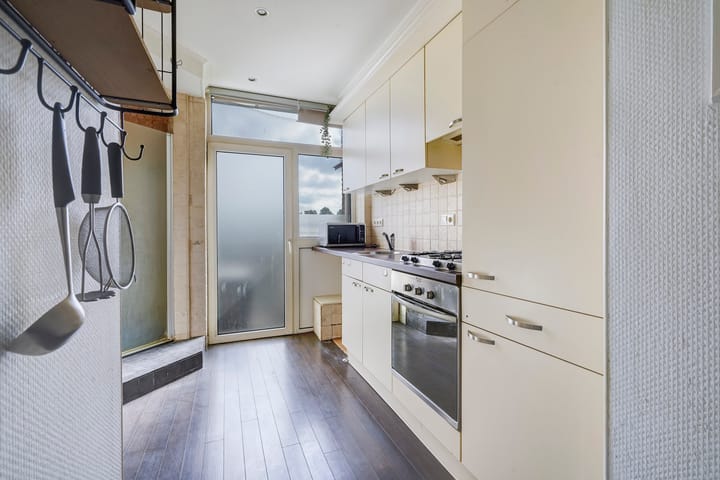 Foto 20 van Leyweg 826