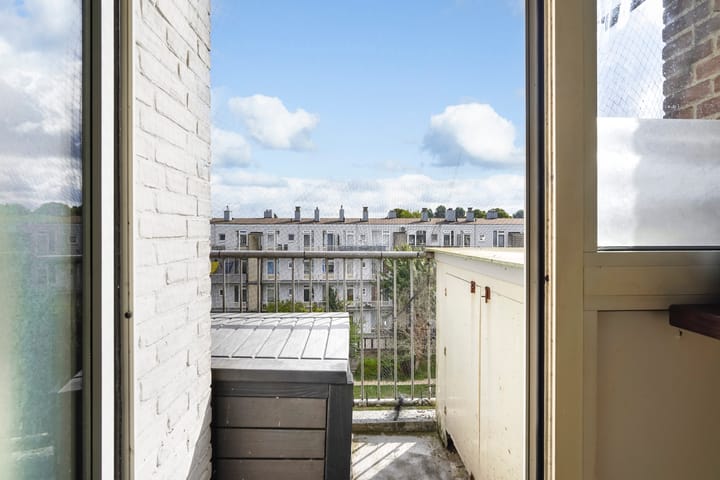 Foto 23 van Leyweg 826