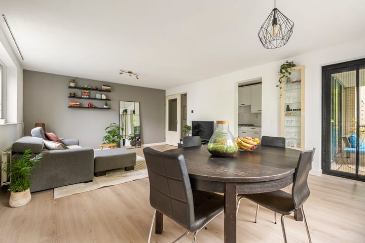 Foto 9 van Hertzstraat 25