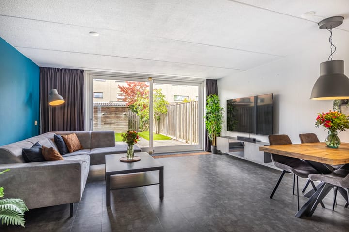 Foto 2 van Waregemstraat 8