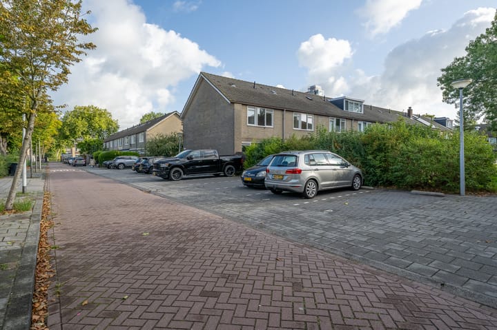 Foto 2 van Bezaanstraat 2