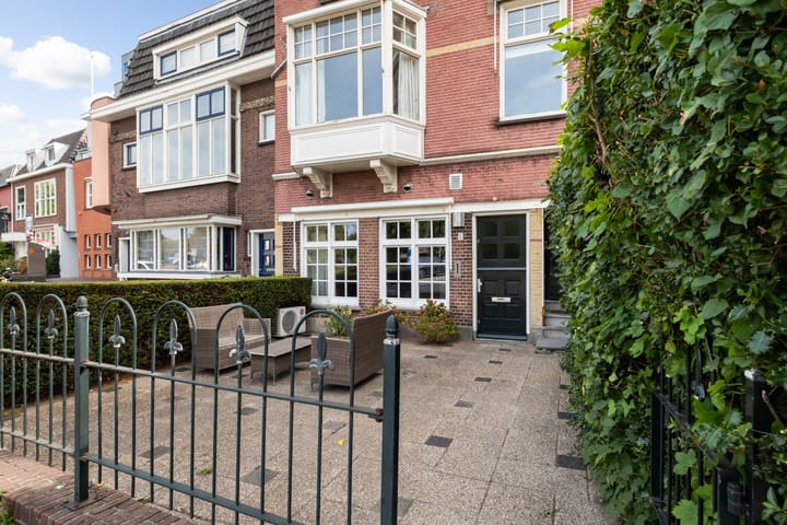 Foto 3 van Stationsweg 9-III