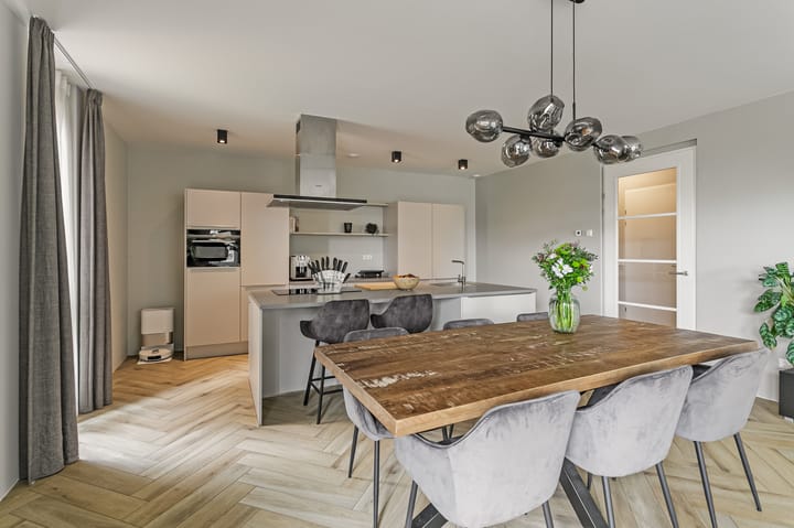 Foto 14 van Faas Wilkesstraat 303