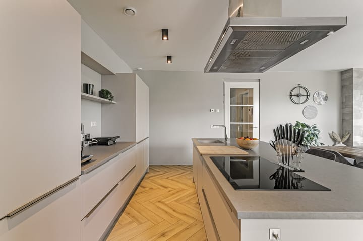 Foto 16 van Faas Wilkesstraat 303