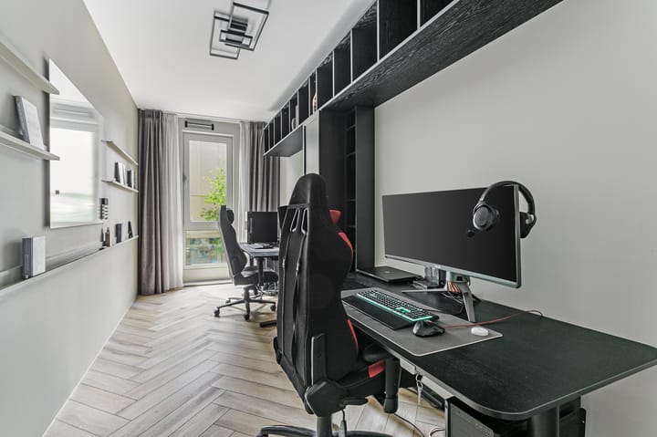 Foto 29 van Faas Wilkesstraat 303