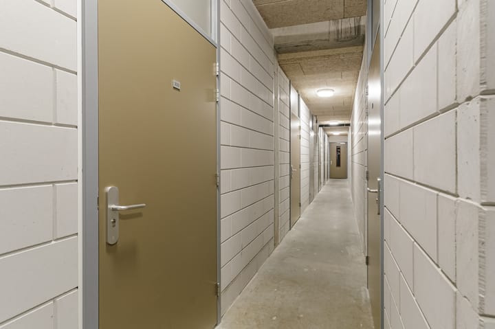 Foto 37 van Faas Wilkesstraat 303