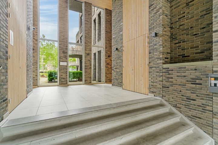 Foto 41 van Faas Wilkesstraat 303