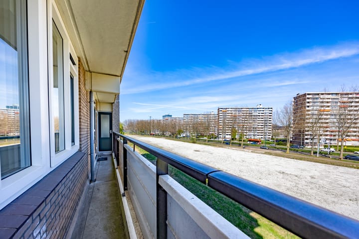 Foto 15 van Hammarskjöldlaan 591