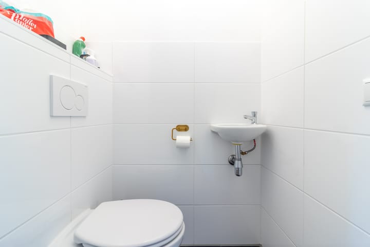 Photo 6 of Weegbreestraat 205-C28