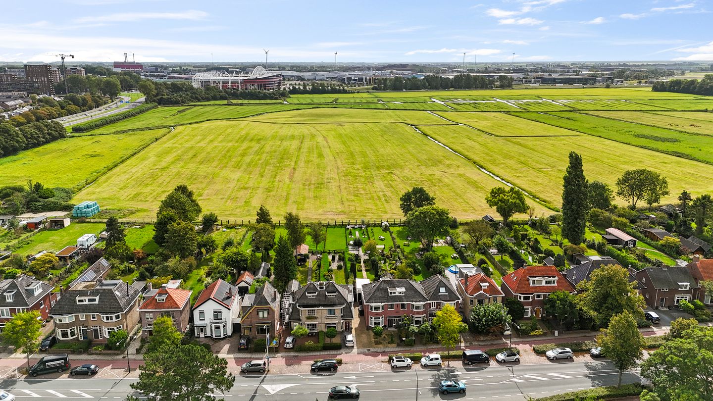 Foto 1 van Kennemerstraatweg 166