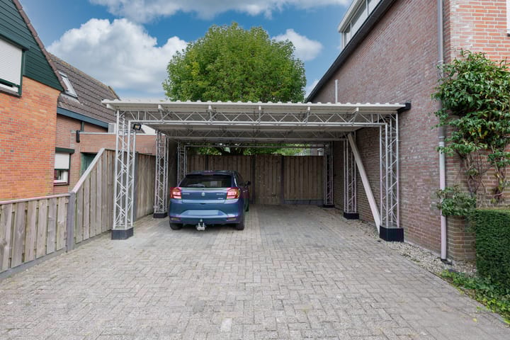 Photo 4 of Timberwolfstraat 13