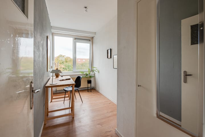 Foto 21 van Admiraal de Ruyterlaan 30