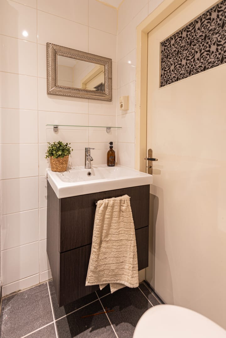 Foto 27 van Admiraal de Ruyterlaan 30